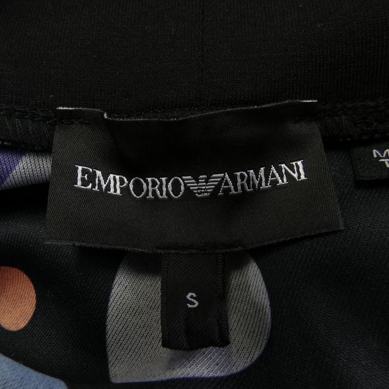 エンポリオアルマーニ EMPORIO ARMANI トップス