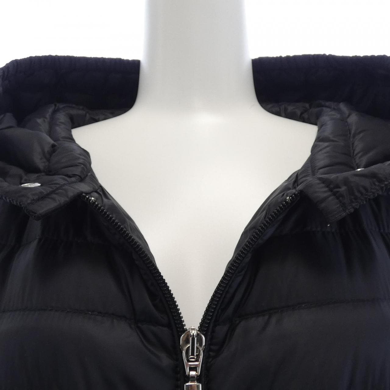 モンクレール MONCLER BARBEL ダウンコート