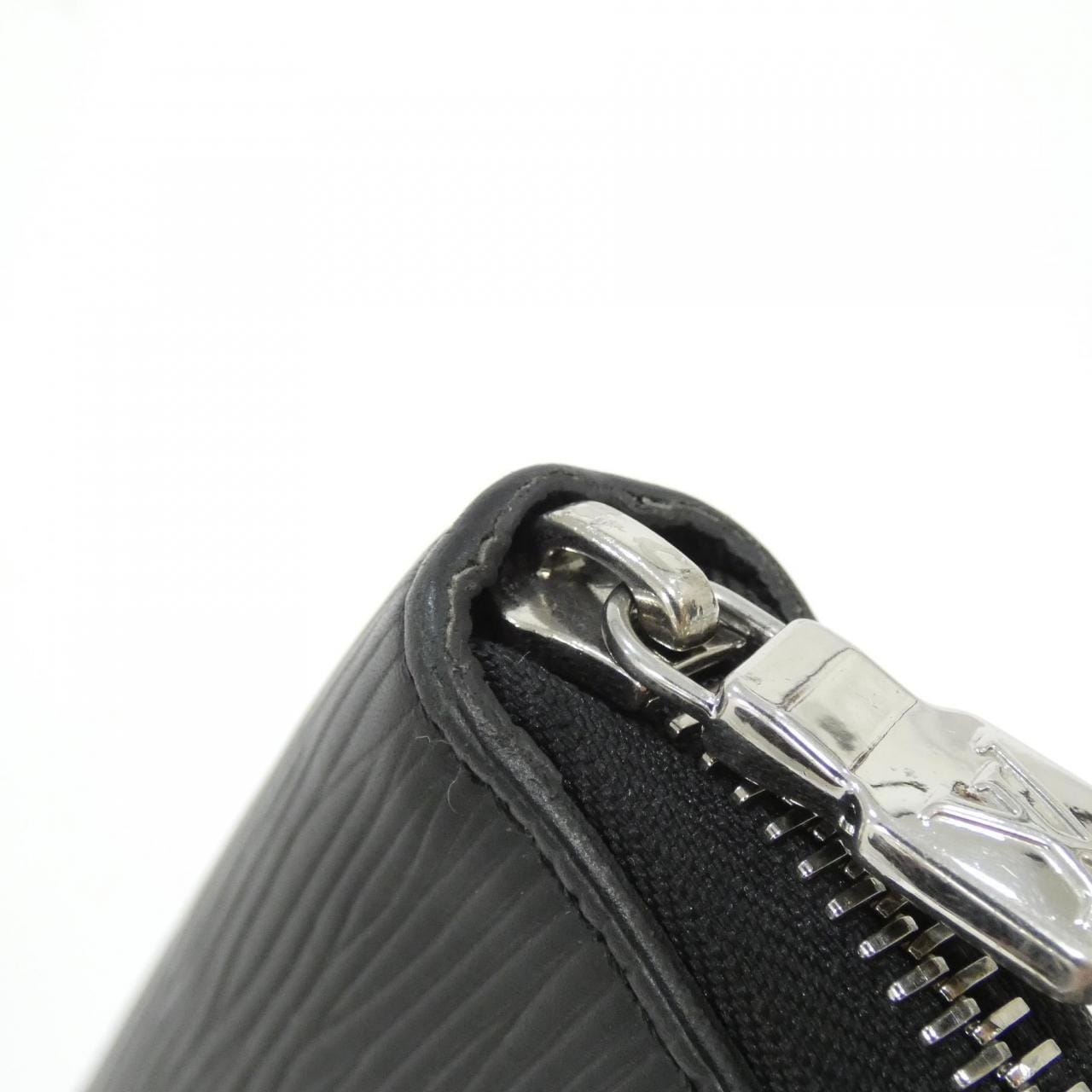 ルイヴィトン エピ ジッピー オーガナイザー M62643 財布