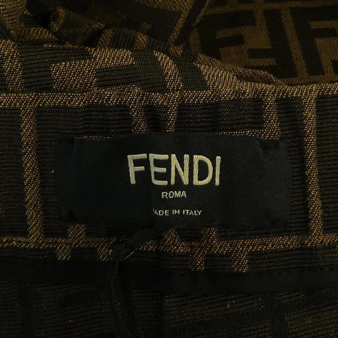 フェンディ FENDI FF FB0479 A4QQ パンツ