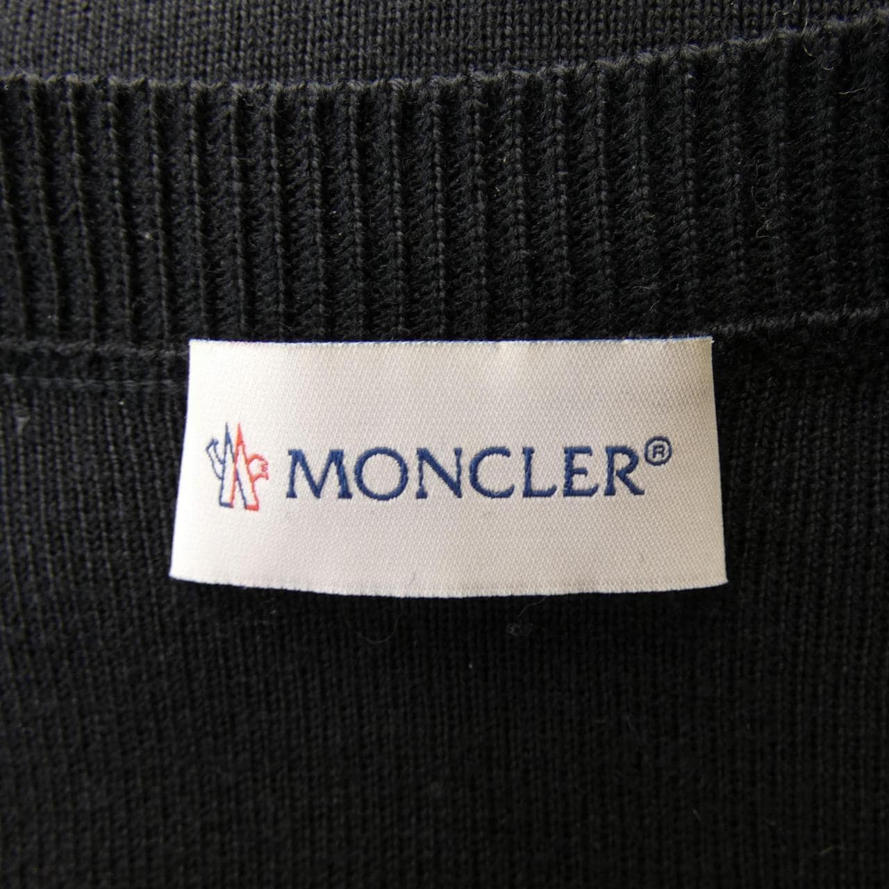 モンクレール MONCLER ダウンジャケット