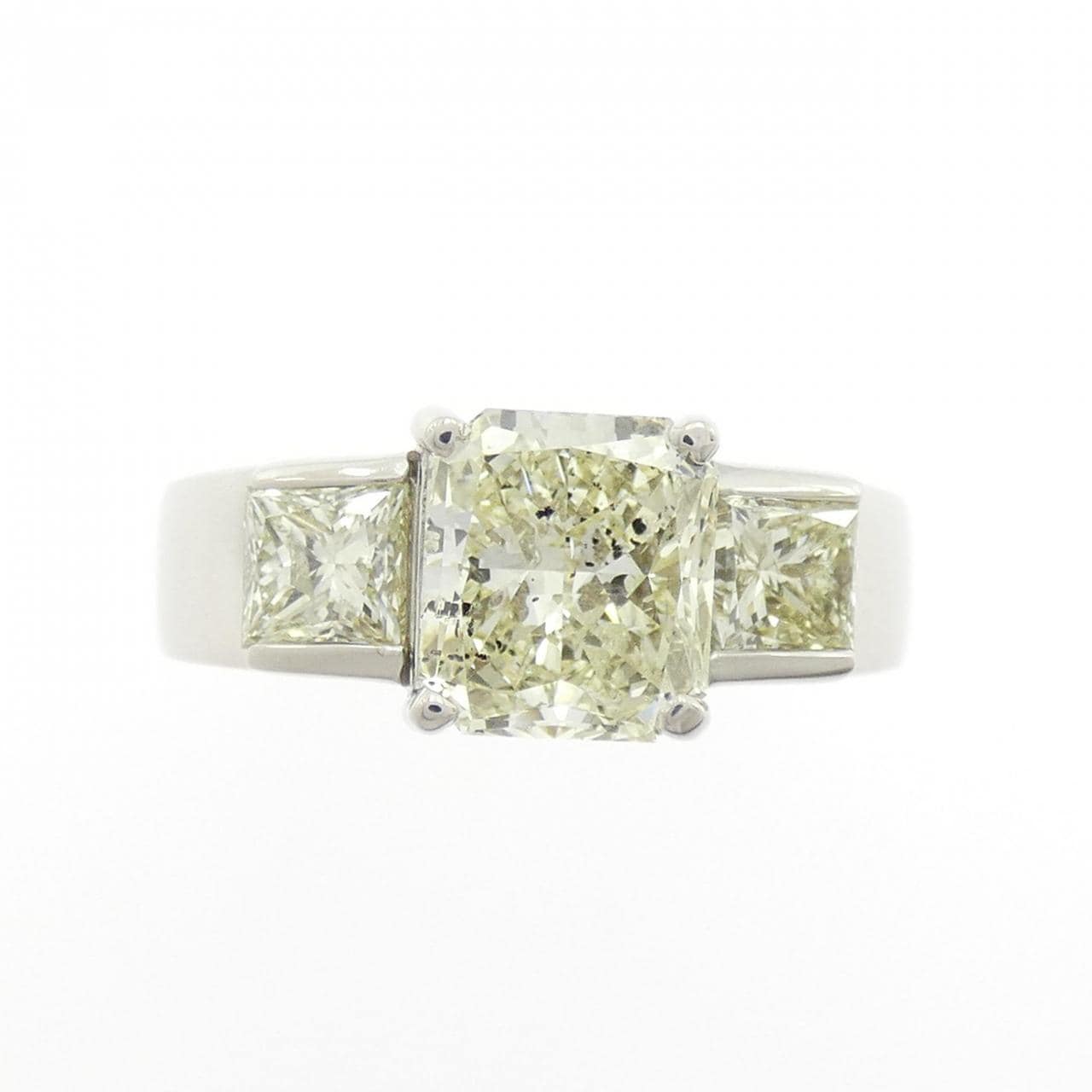 PT900 ダイヤモンド リング 2.060CT VLY SI2 ファンシーカット