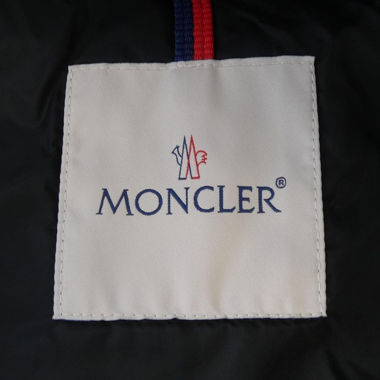 モンクレール MONCLER BETULA ダウンジャケット
