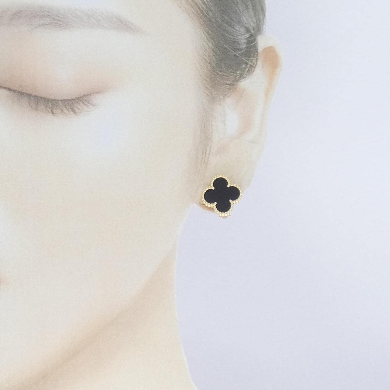 ヴァンクリーフ&アーペル ヴィンテージアルハンブラ ピアス