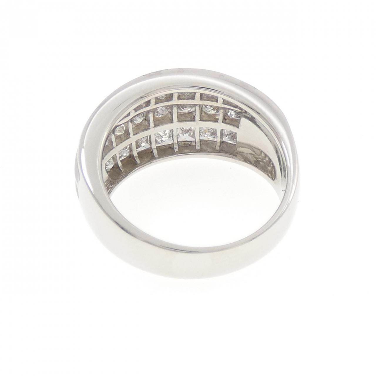 PT900 ダイヤモンド リング 2.55CT