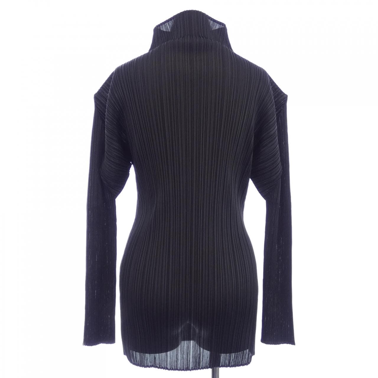イッセイミヤケ ISSEY MIYAKE トップス