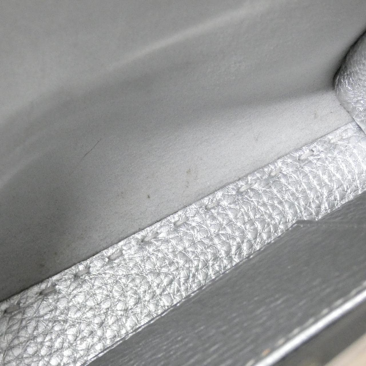 フェンディ SELLERIA ピーカブー ミニ 8BN244 5QG バッグ