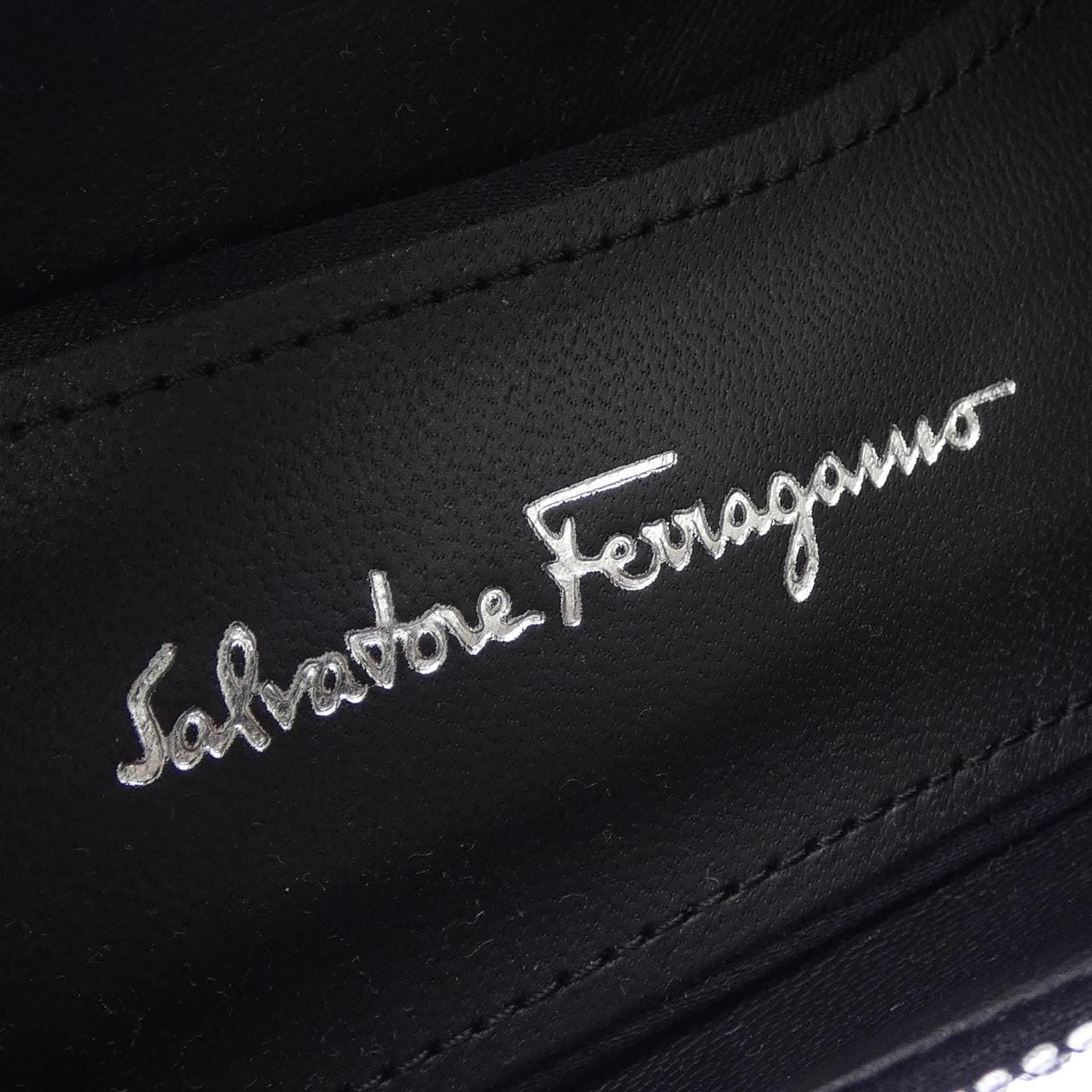サルヴァトーレフェラガモ SALVATORE FERRAGAMO パンプス