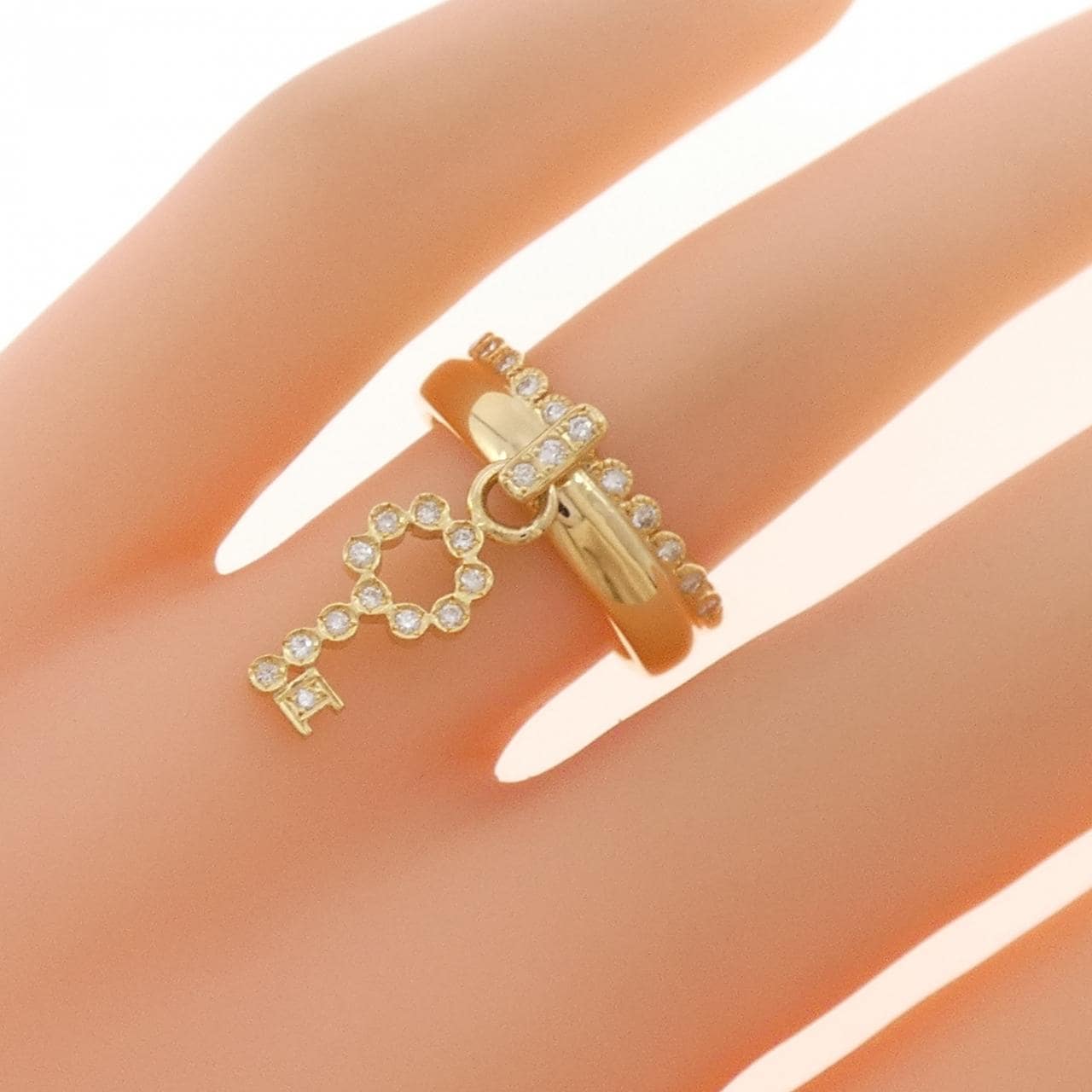 K18YG キー ダイヤモンド リング 0.15CT