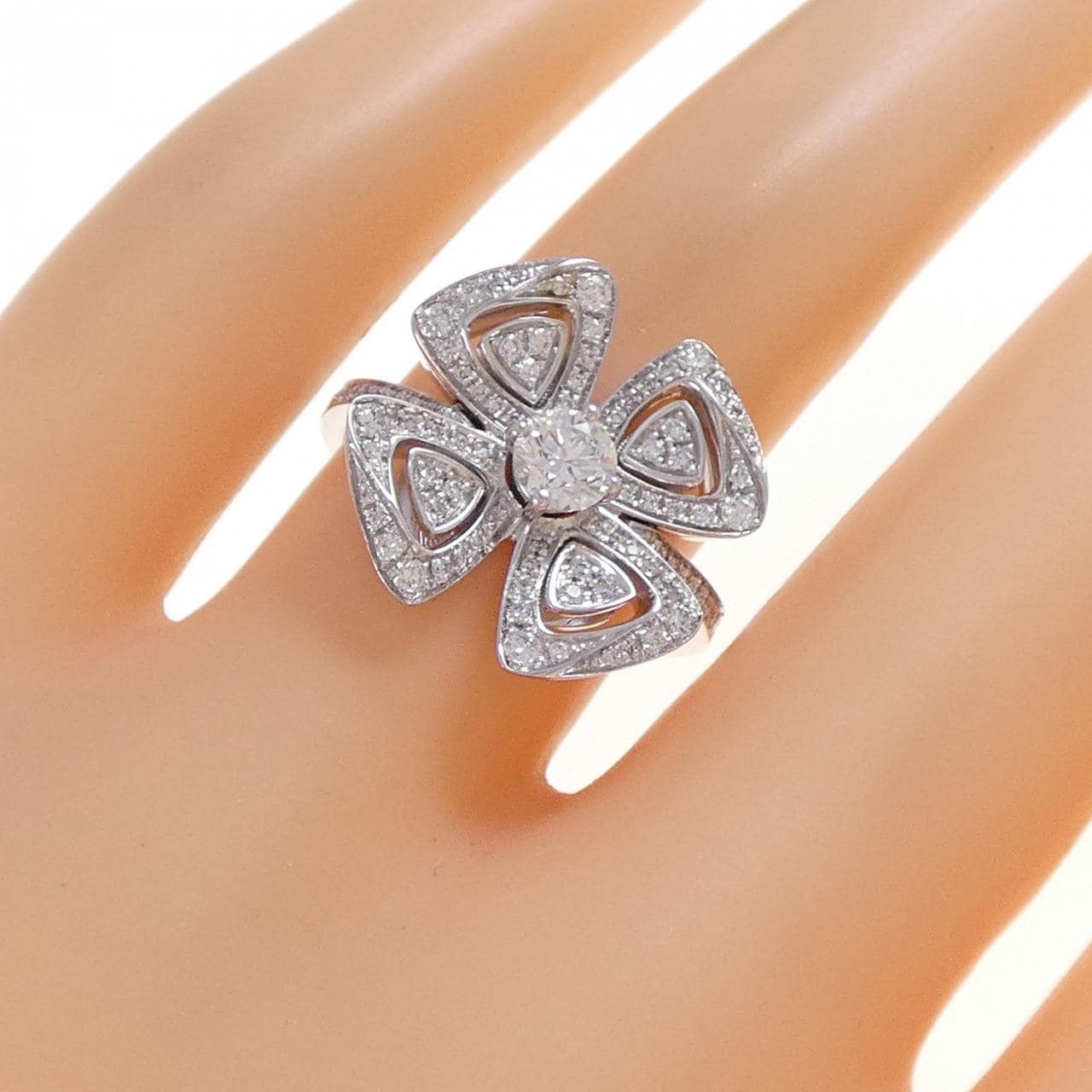 ブルガリ フィオレヴァー リング