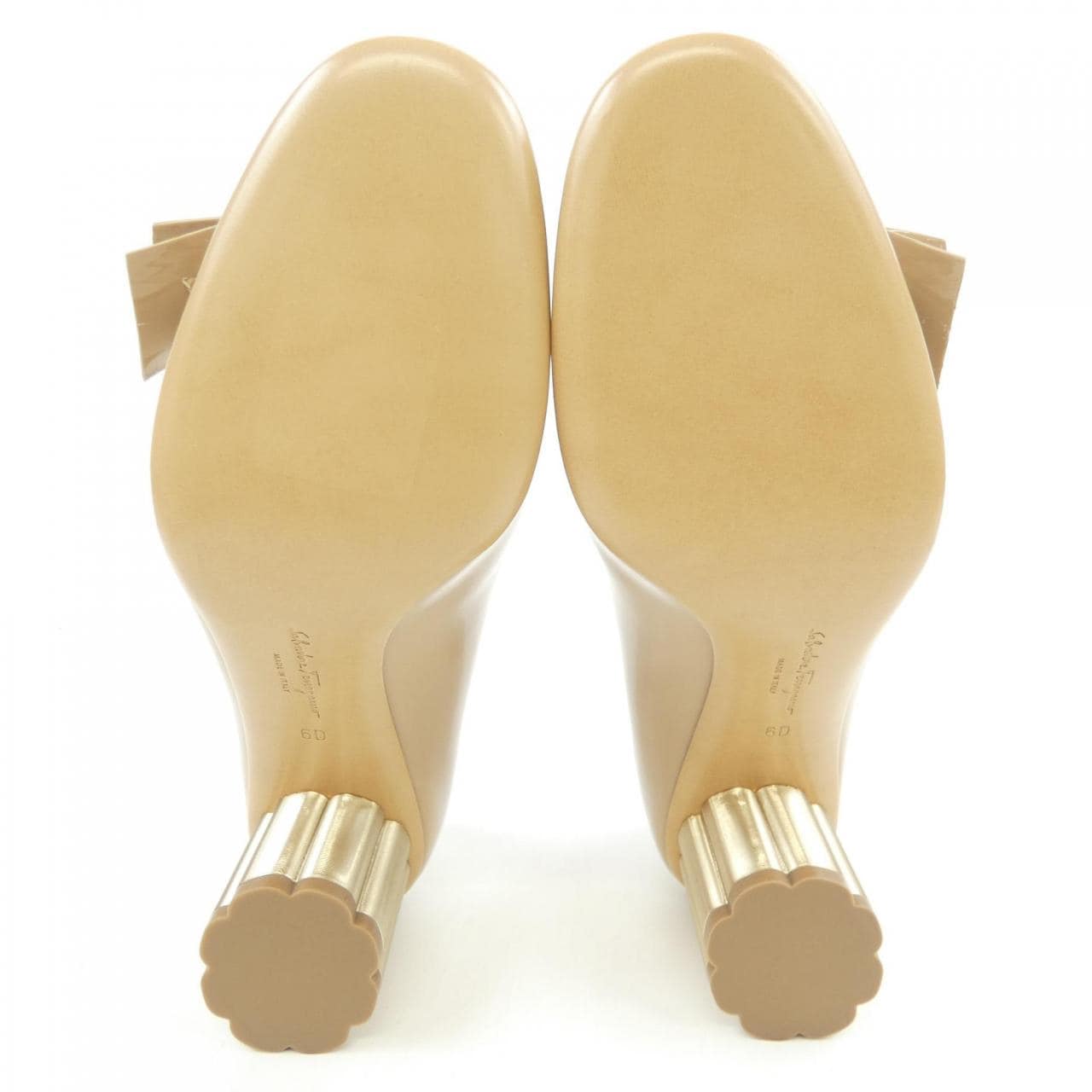 サルヴァトーレフェラガモ SALVATORE FERRAGAMO パンプス