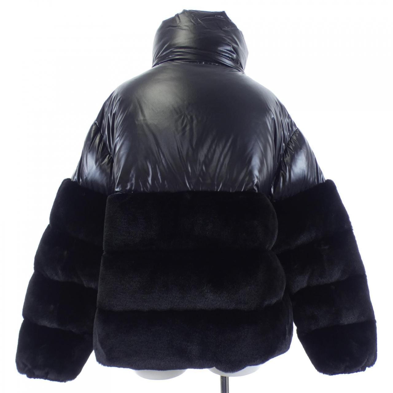 モンクレール MONCLER LOGODEC ダウンジャケット