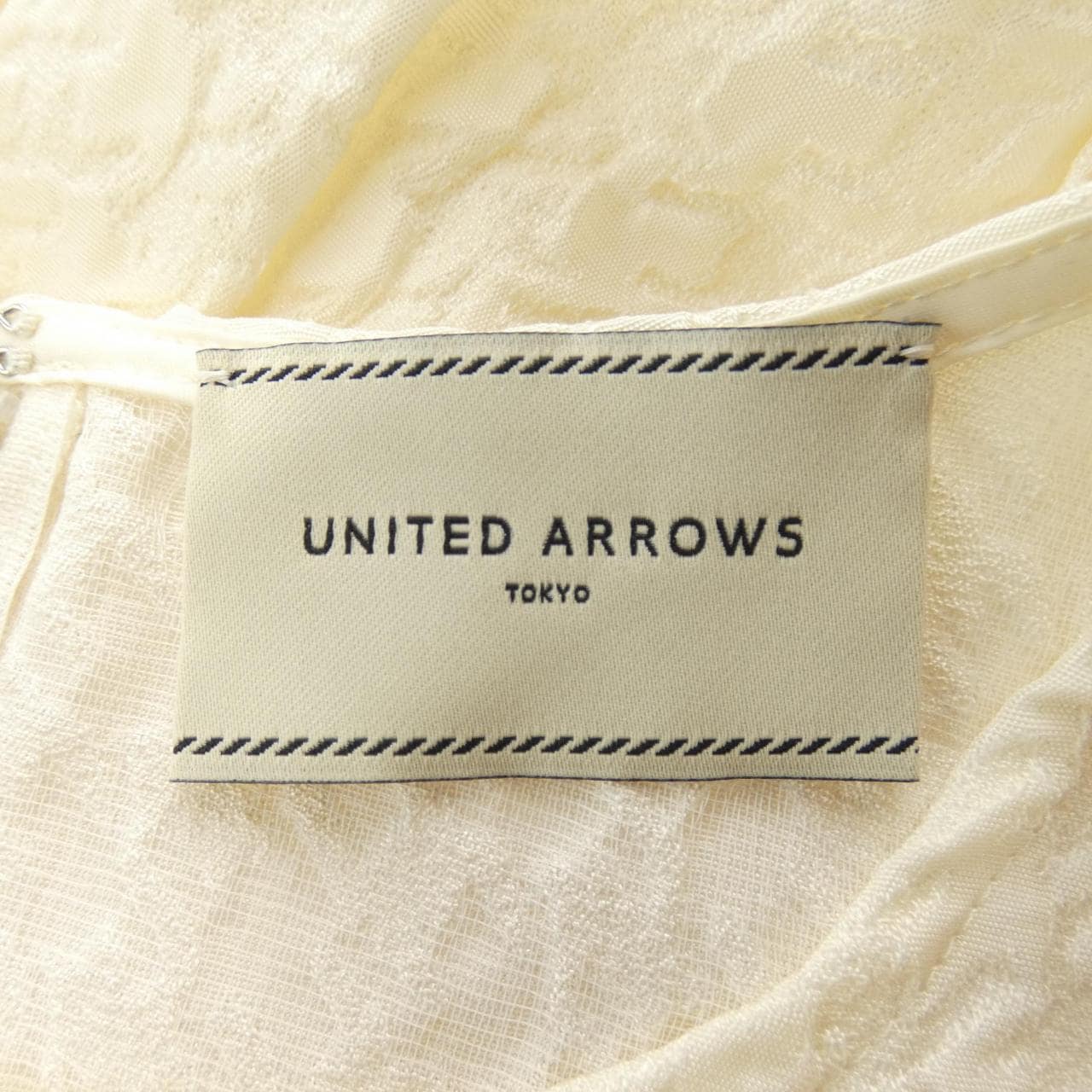 ユナイテッドアローズ UNITED ARROWS トップス