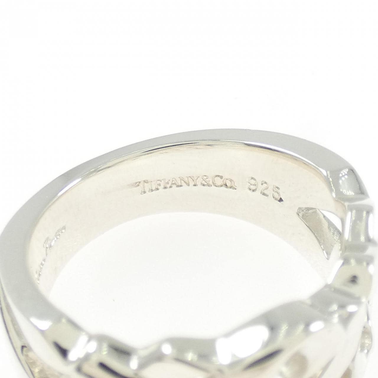 ティファニー トリプルラビングハート リング