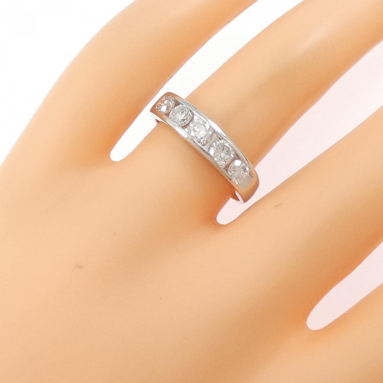 PT900 ダイヤモンド リング 1.00CT