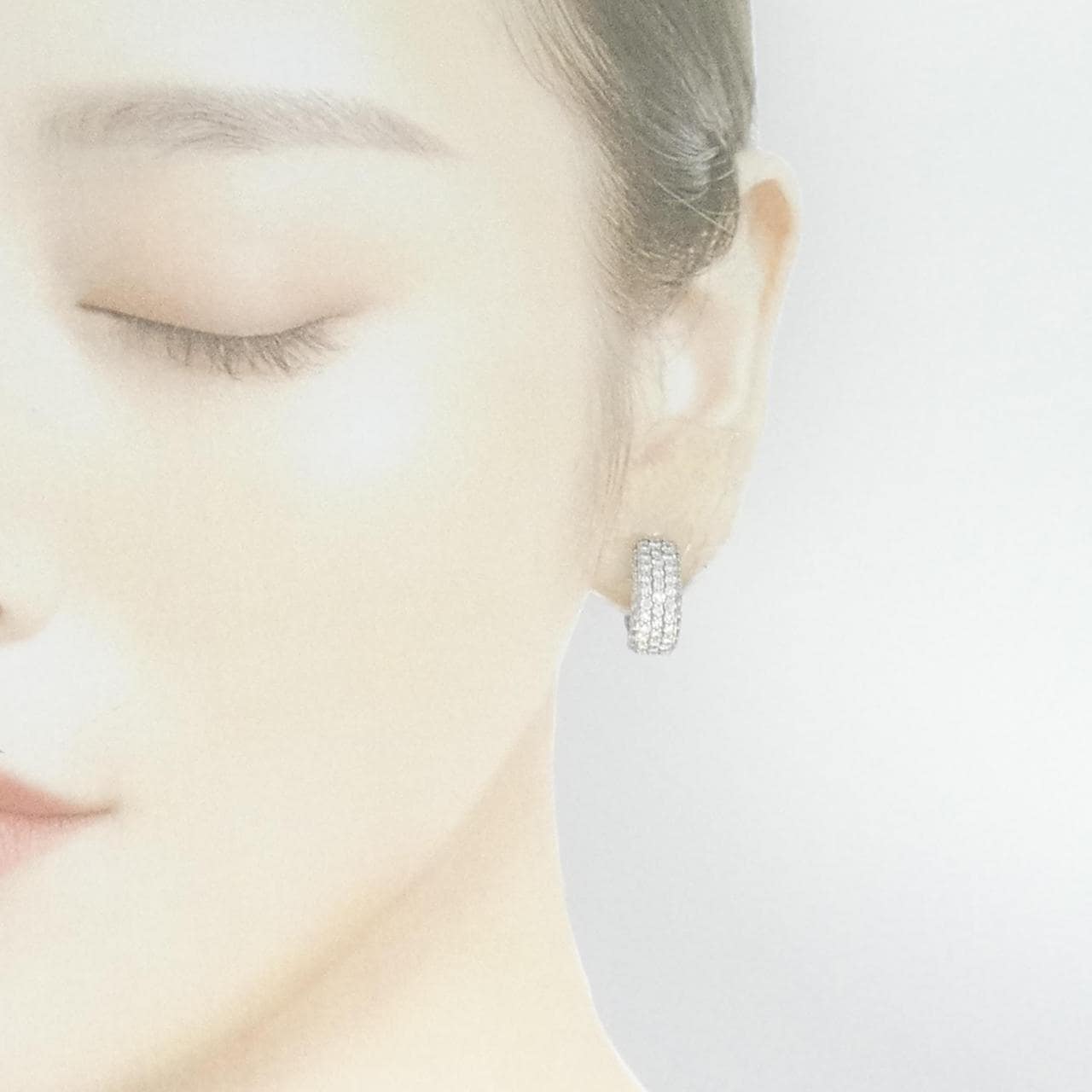 K18WG 密鑲鑽石耳環/耳夹2.00CT