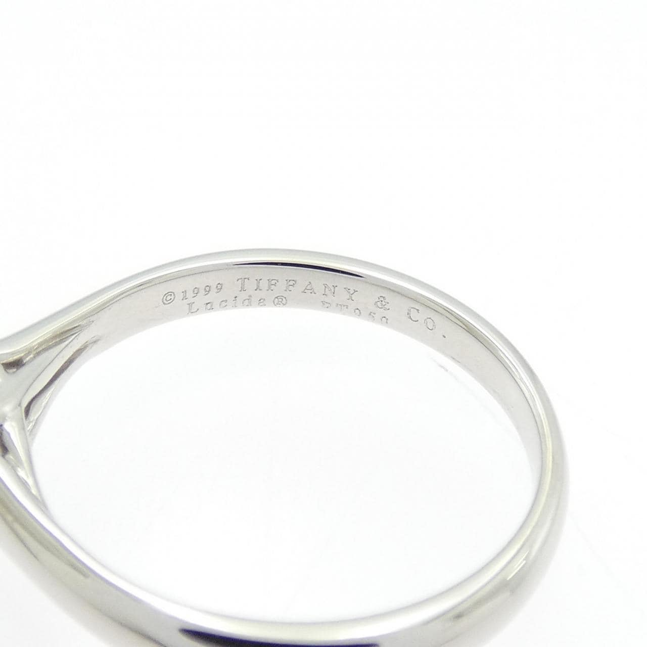 ティファニー ルシダ リング 0.35CT E VVS1