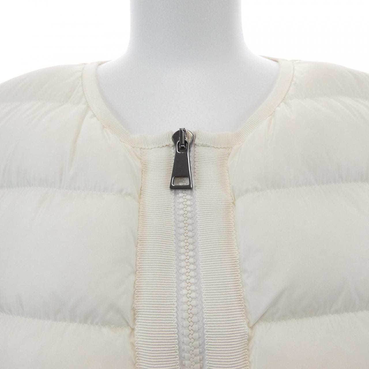 モンクレール MONCLER 20939456400 ダウンジャケット