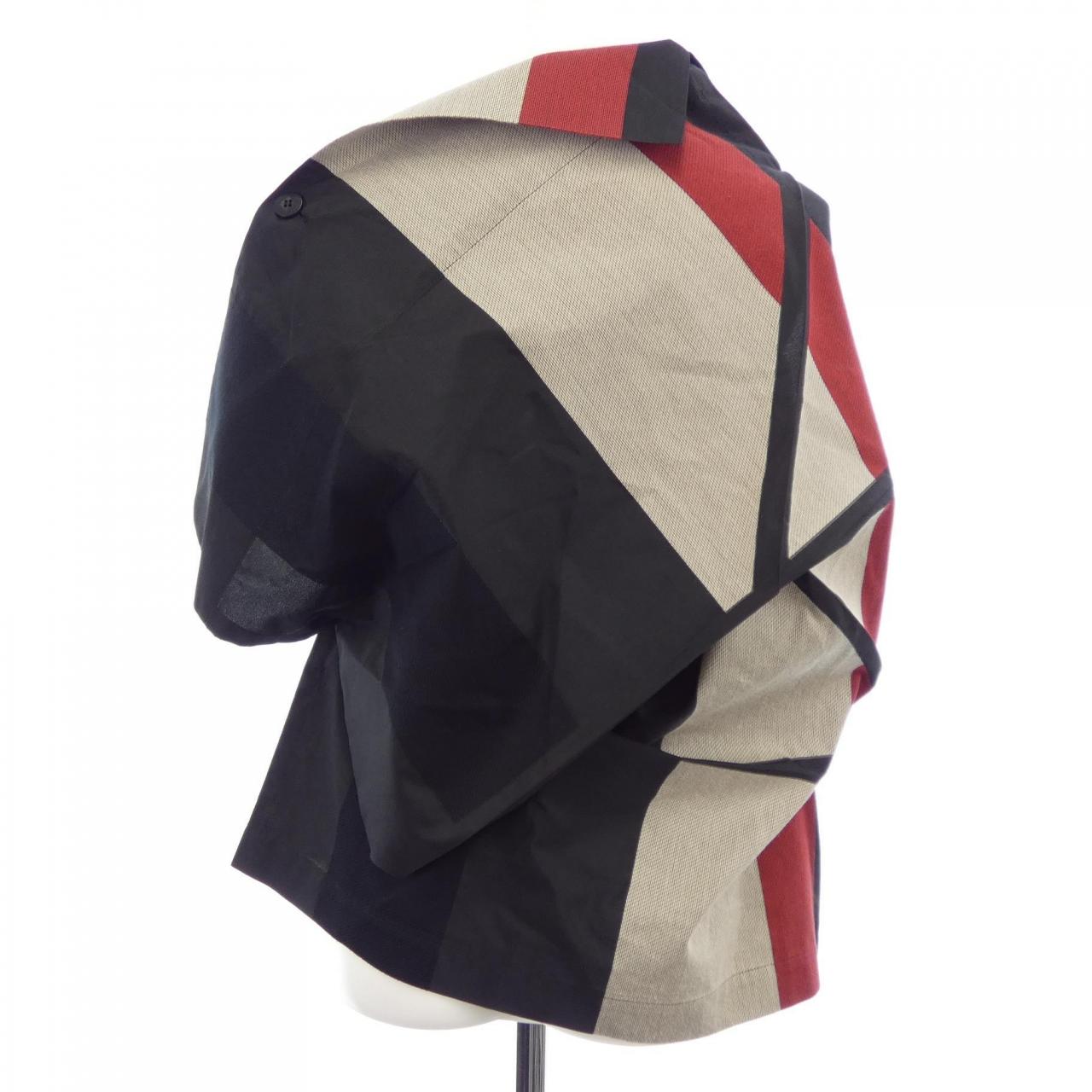 イッセイミヤケ ISSEY MIYAKE IL81FJ511 トップス