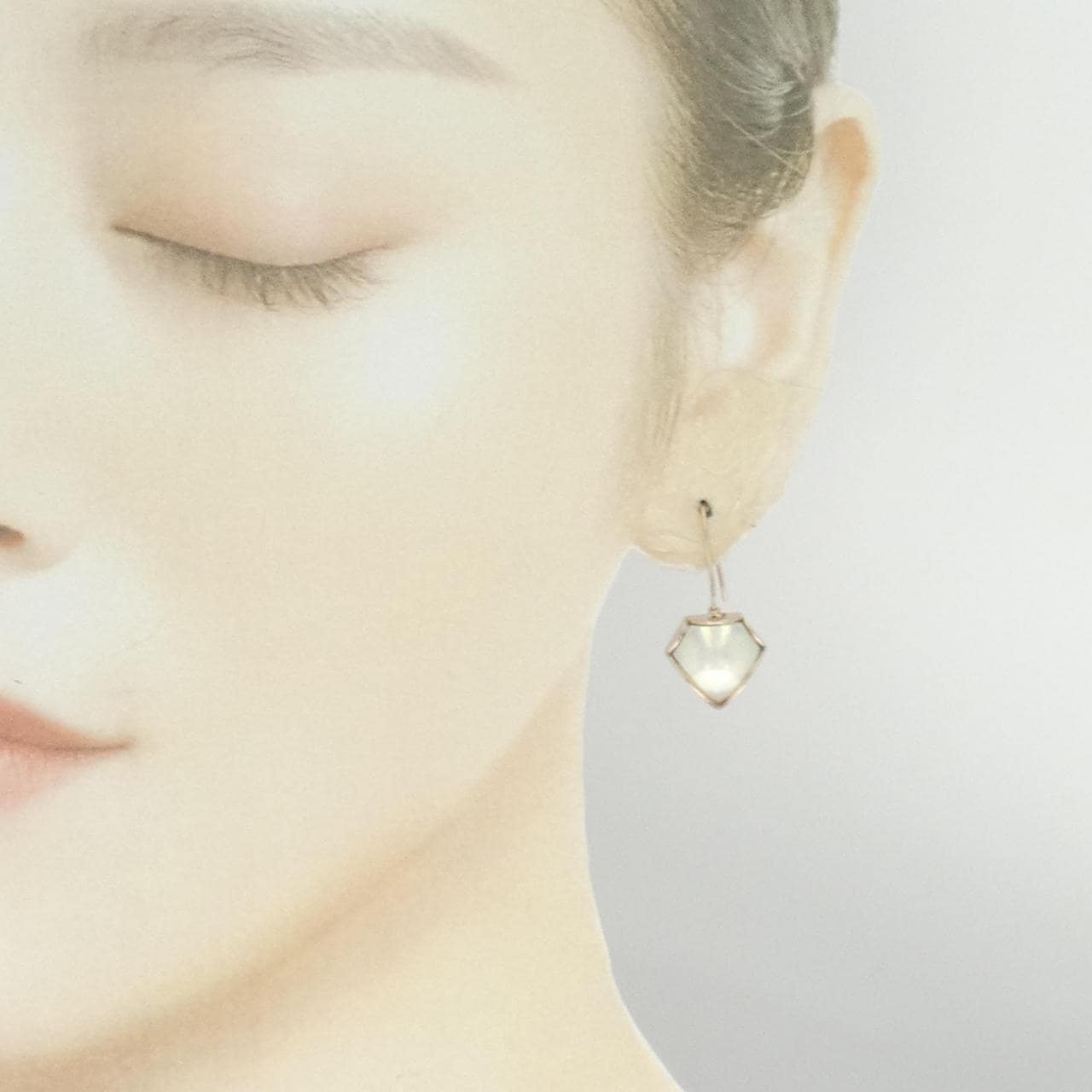 Tasaki Fassetide耳环