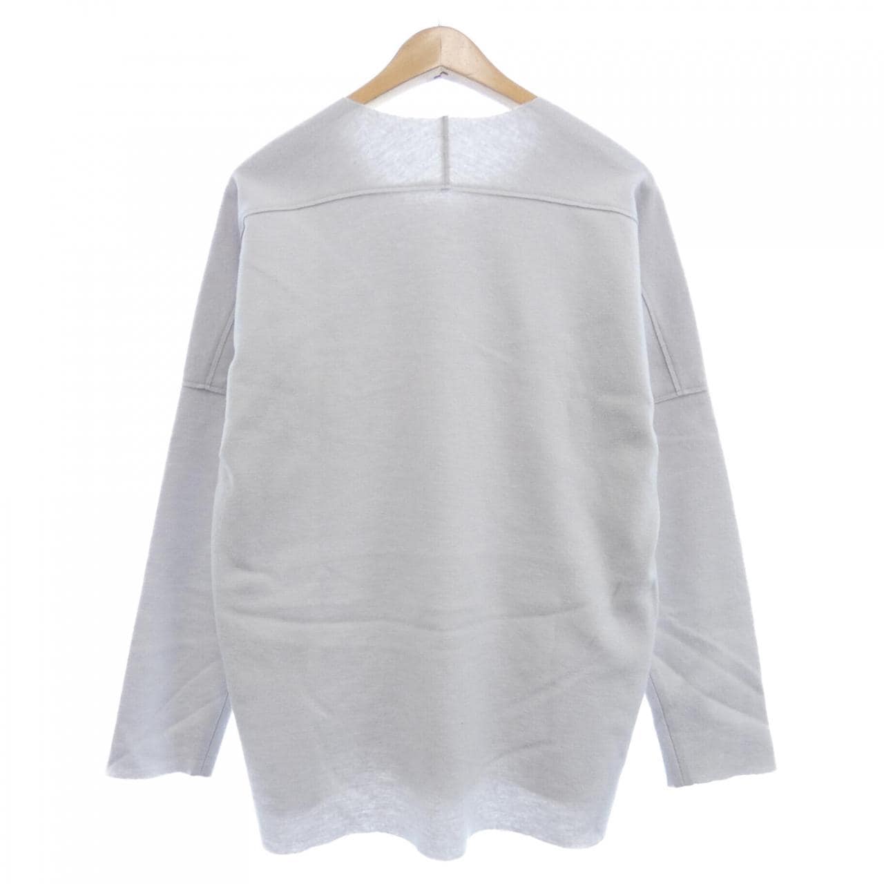 アタッチメント ATTACHMENT トップス