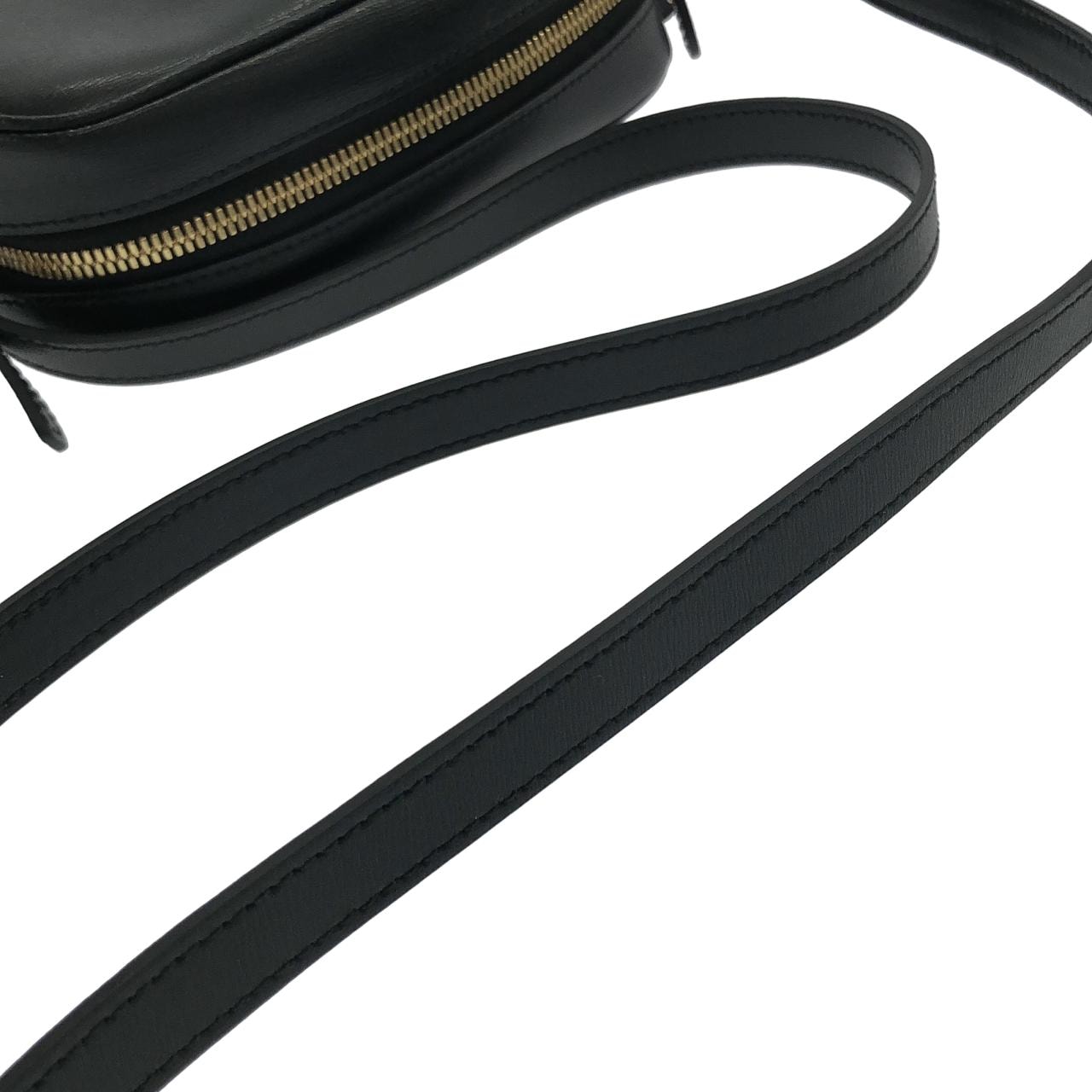 サルヴァトーレフェラガモ CITY 21 H006 ショルダーバッグ