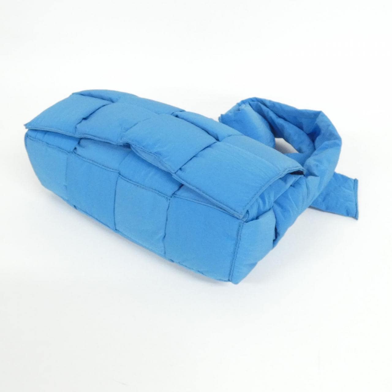 ボッテガヴェネタ 628951 VBO81 ショルダーバッグ