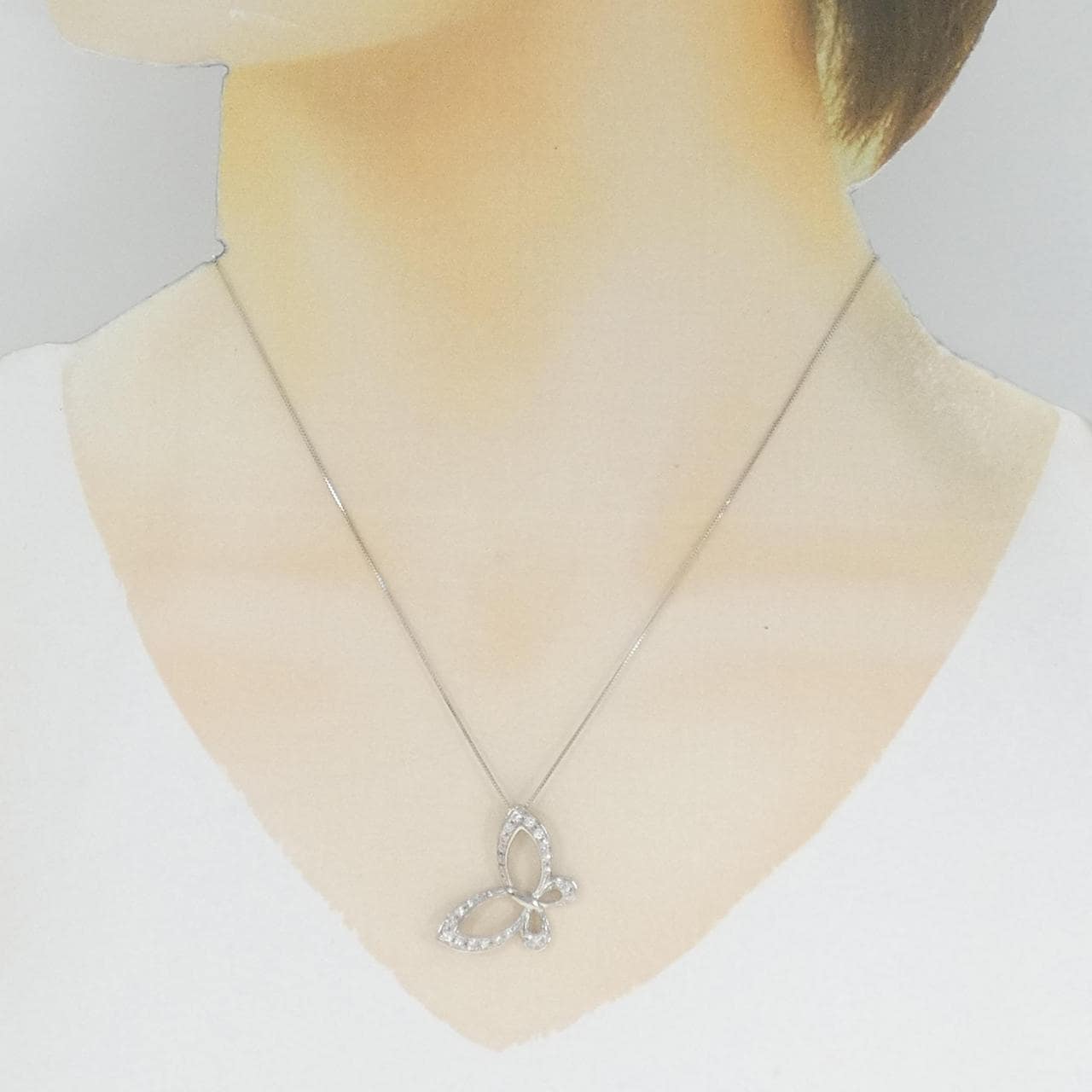 K18WG Butterfly Diamond Necklace 0.37CT