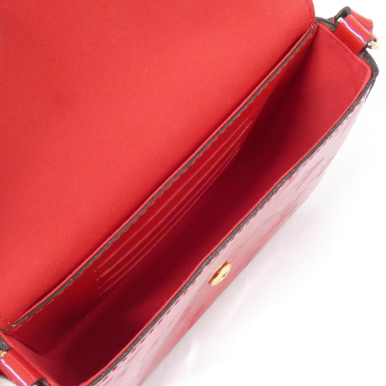 LOUIS VUITTON Vernis Sac Lucy Shoulder Bag M90282