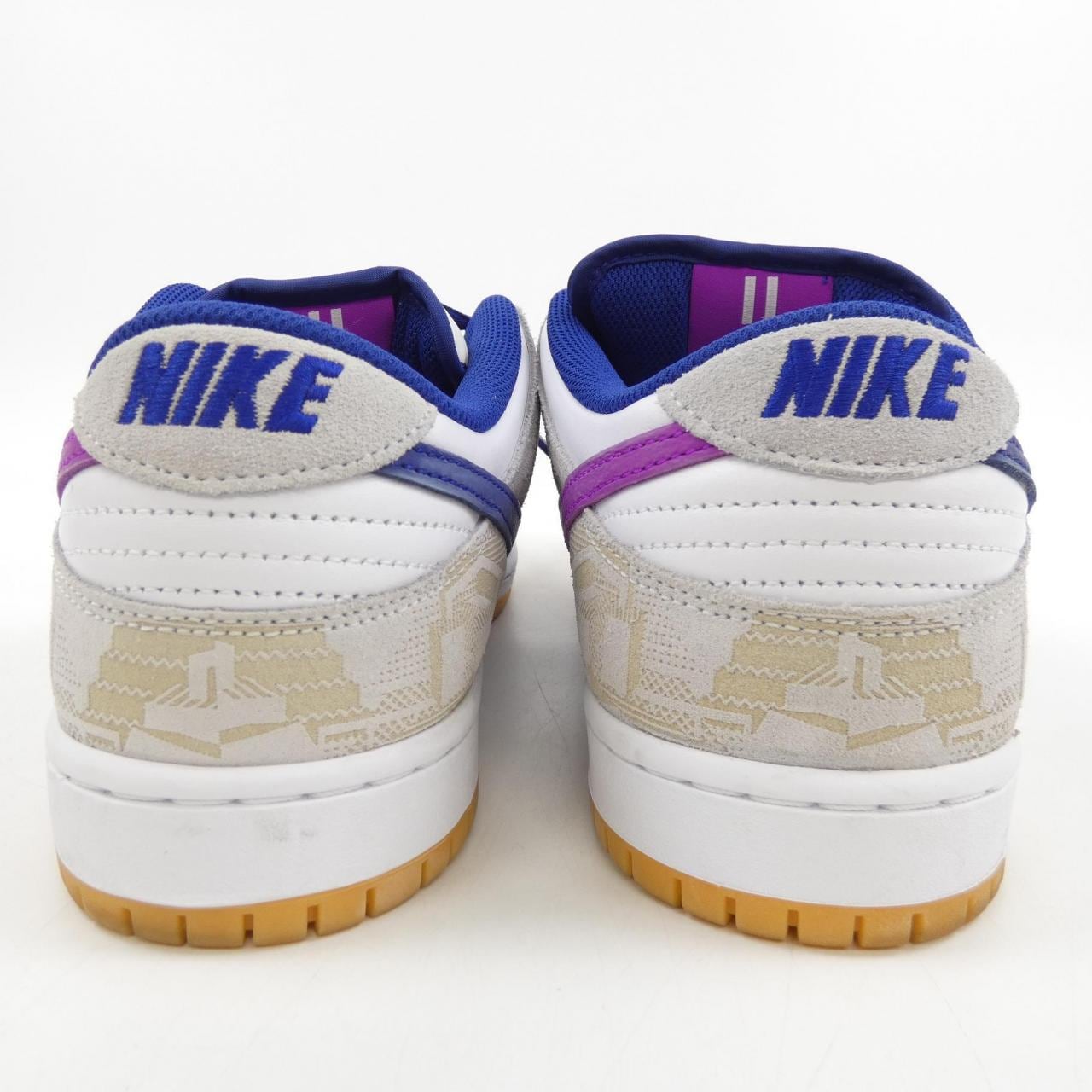 ナイキ NIKE スニーカー