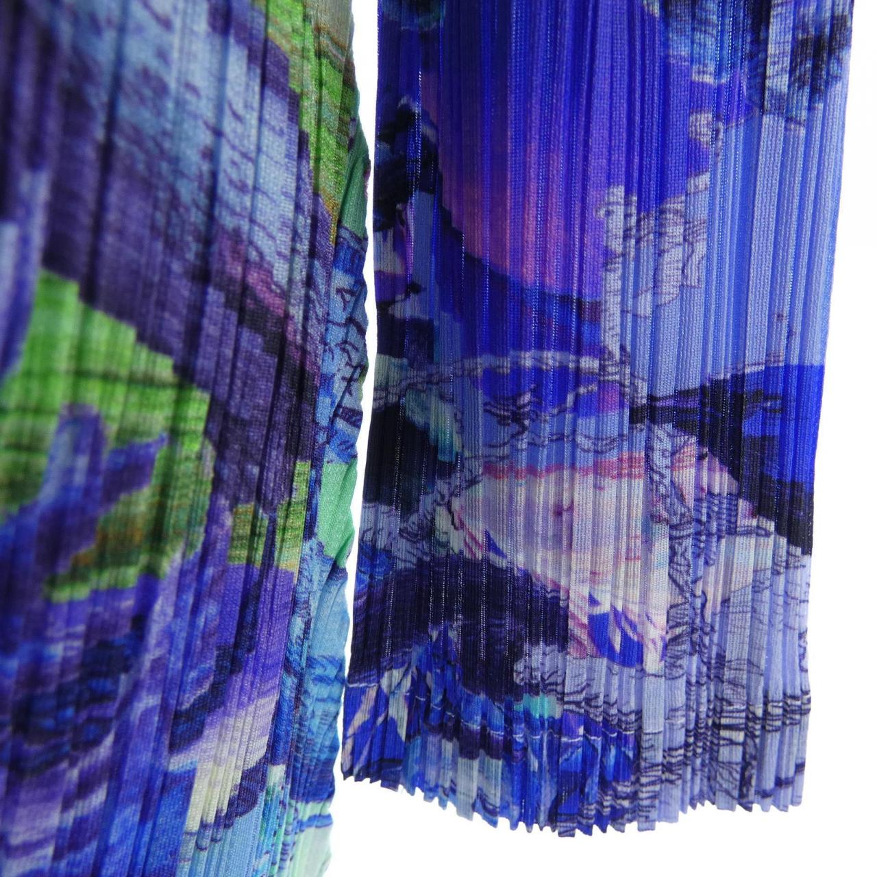 プリーツプリーズ PLEATS PLEASE 2023 AURORA JUNGLE PP33JT721 7578118 ワンピース