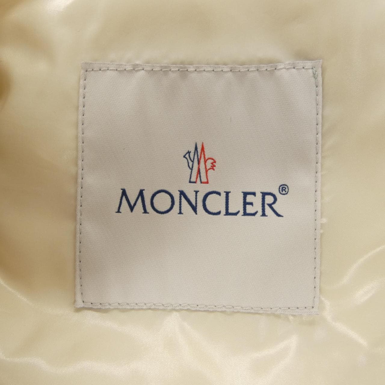 モンクレール MONCLER ダウンジャケット