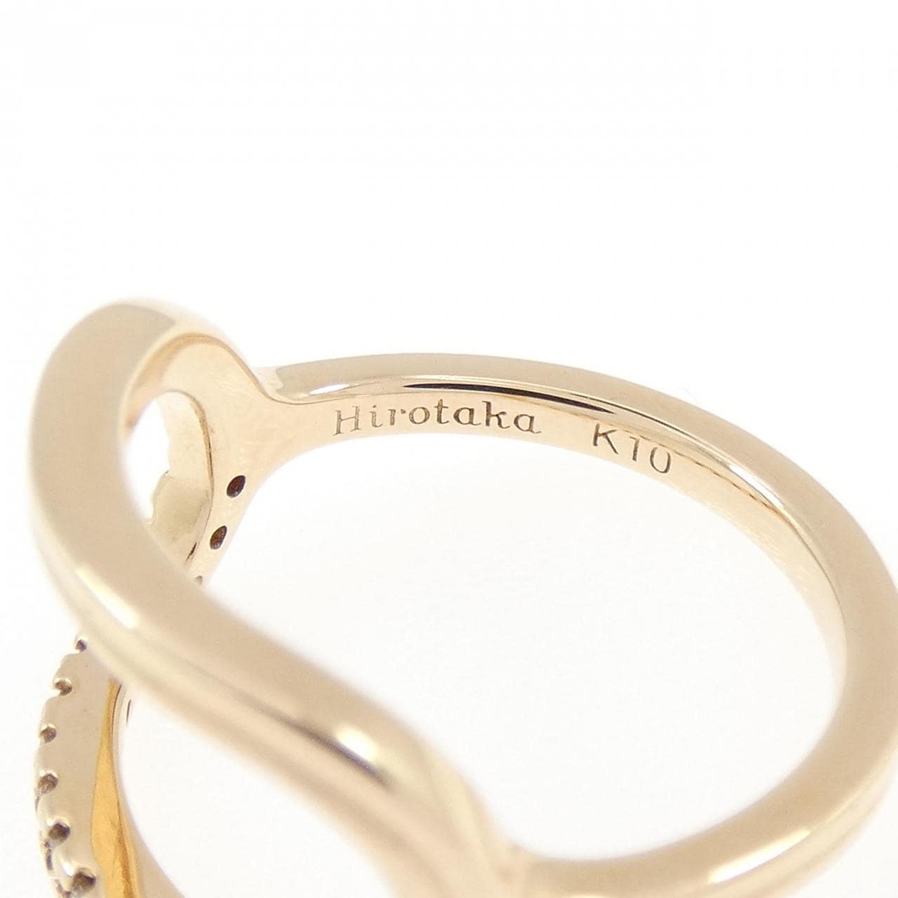 ヒロタカ ベルーガ ピンキーリング 0.08CT