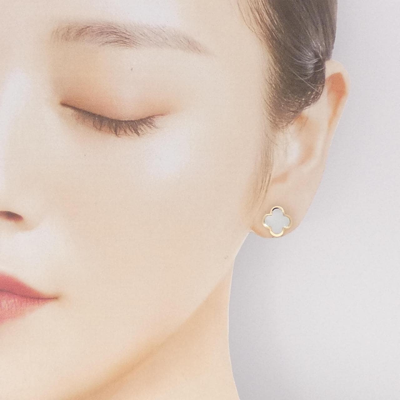 ヴァンクリーフ&アーペル ピュア アルハンブラ ピアス