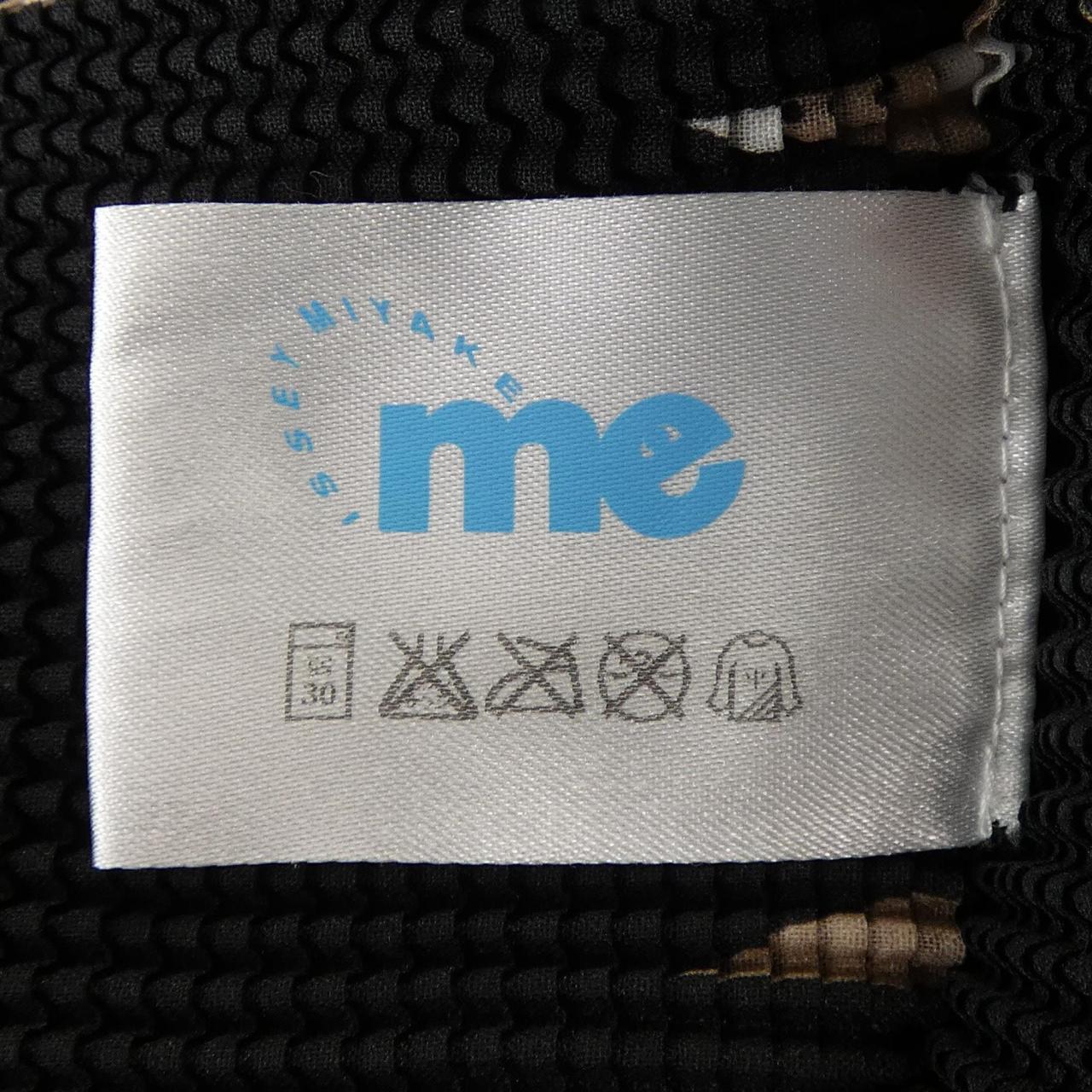 ミーイッセイミヤケ me ISSEY MIYAKE M123FK125 トップス