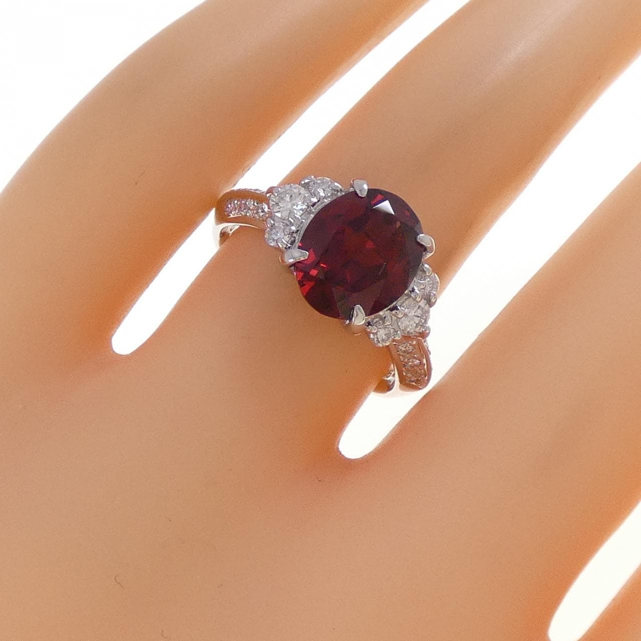 PT900 ガーネット リング 2.75CT