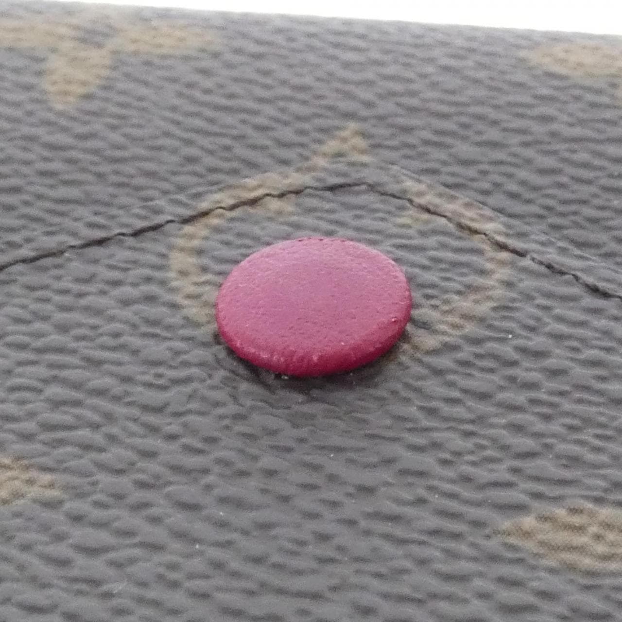 ルイヴィトン モノグラム ポルトフォイユ ヴィクトリーヌ M41938 財布