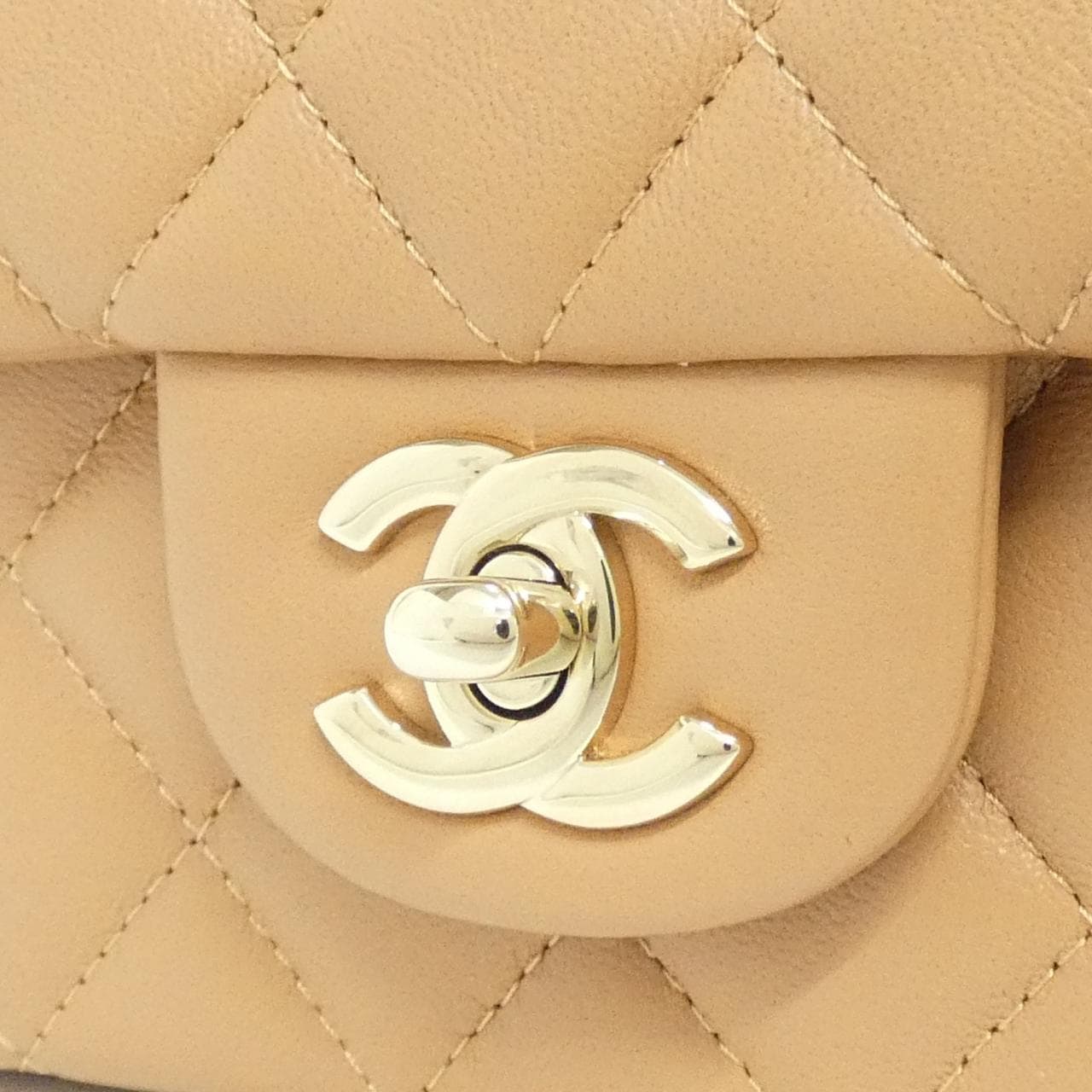 【未使用品】シャネル AS2431 バッグ