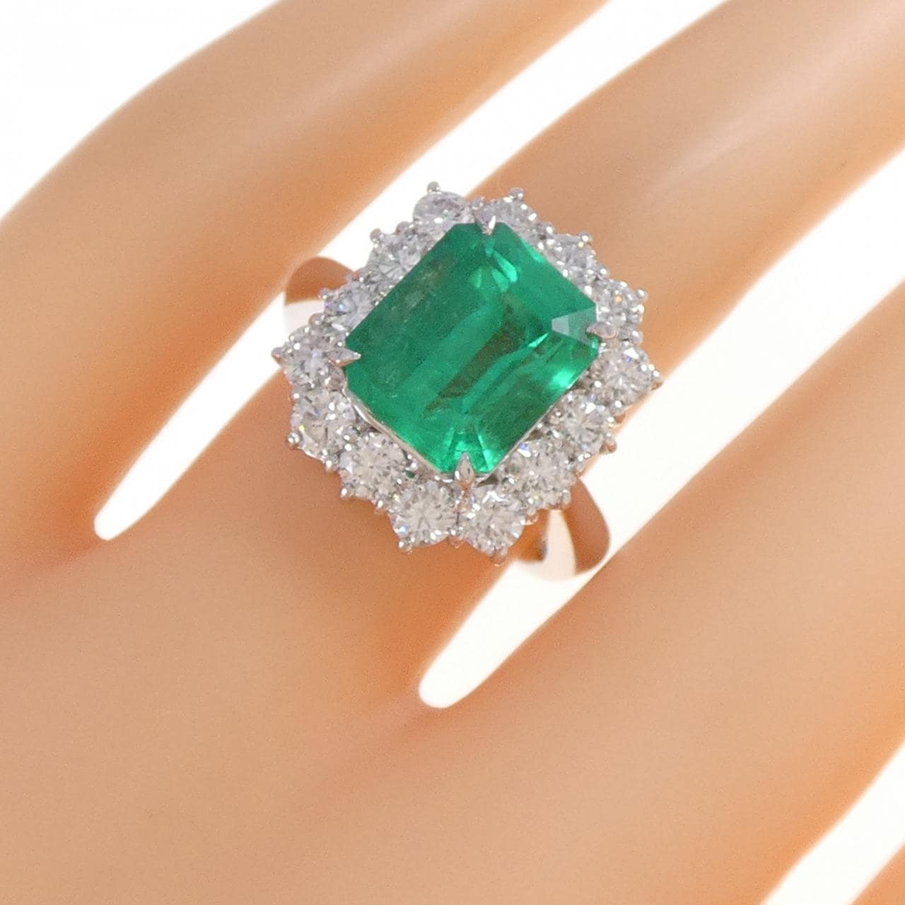 PT900 エメラルド リング 4.194CT コロンビア産
