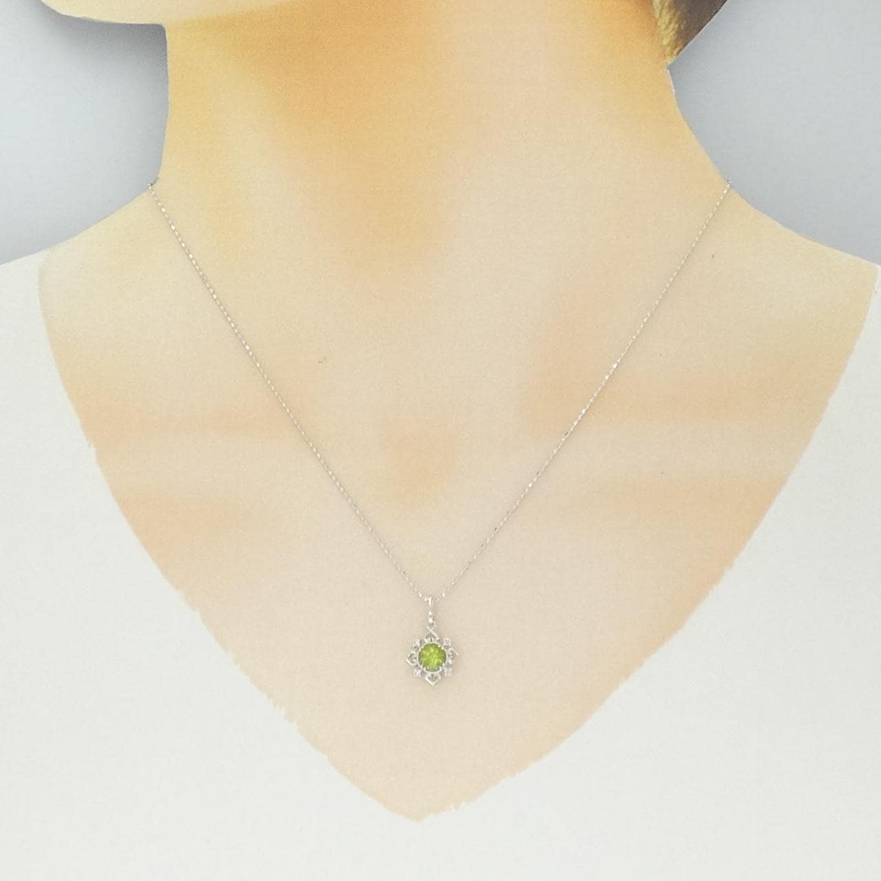 K18WG ペリドット ネックレス 0.60CT