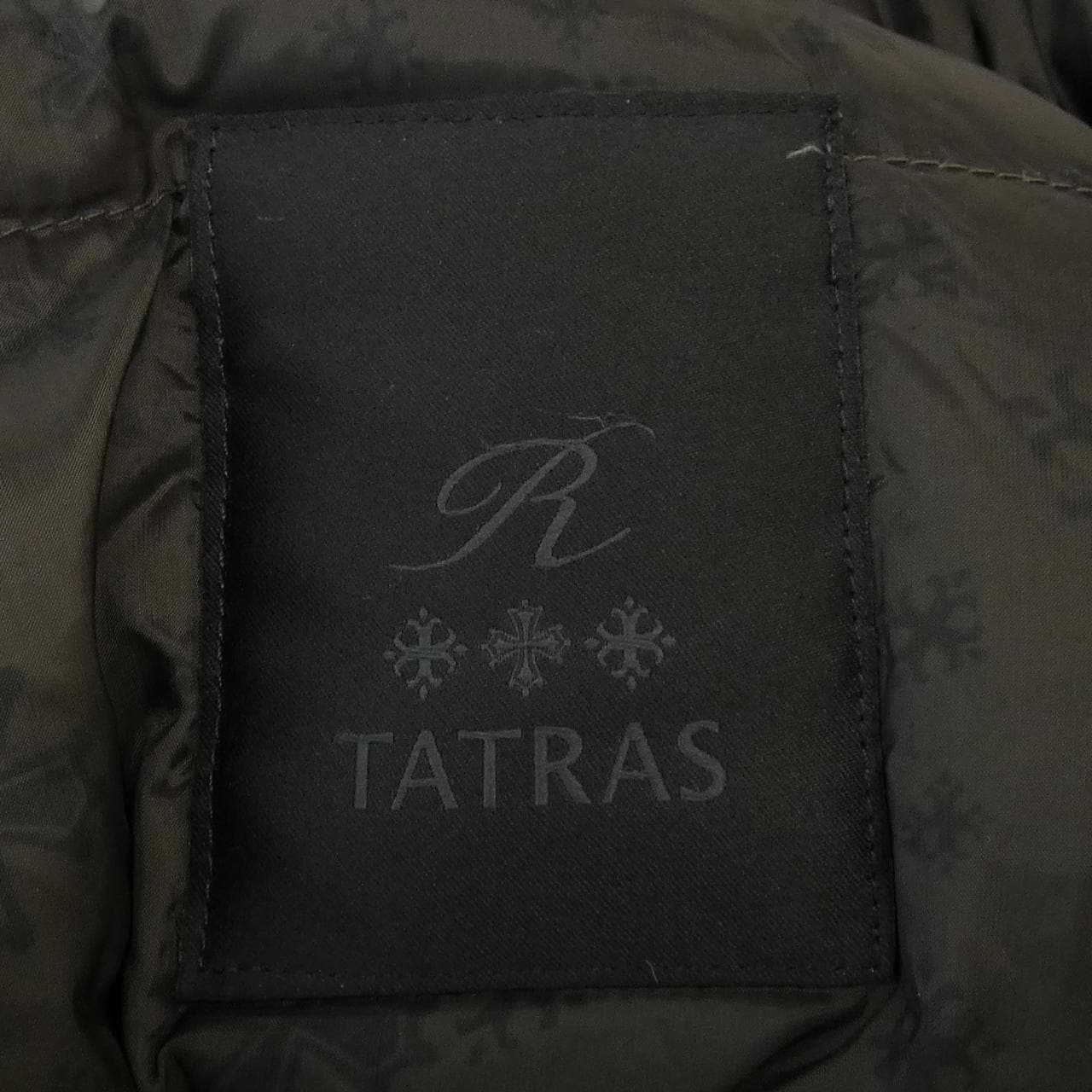 タトラス TATRAS ダウンジャケット