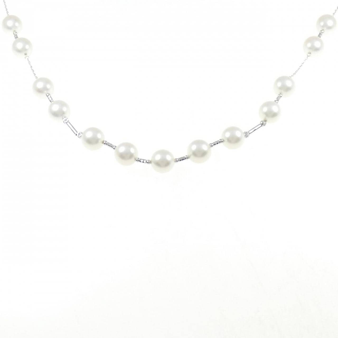 K18WG Akoya pearl necklace