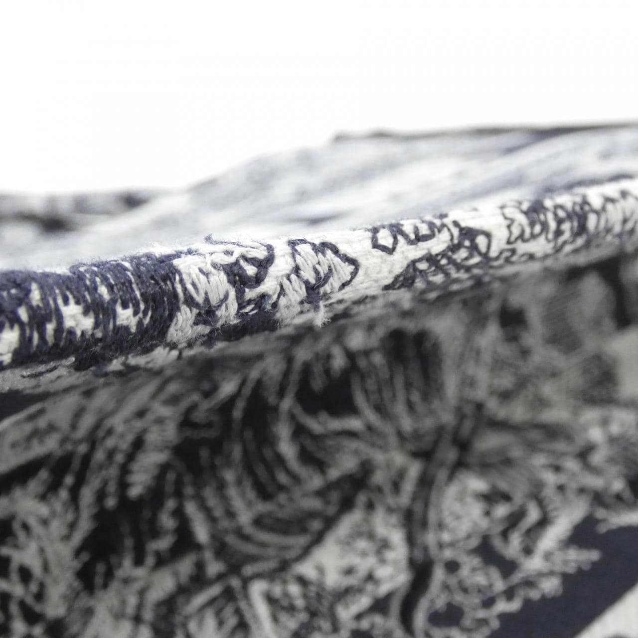 クリスチャンディオール TOILE DE JOUY REVERSE ディオール ブック トート ミディアム M1296ZRGO バッグ