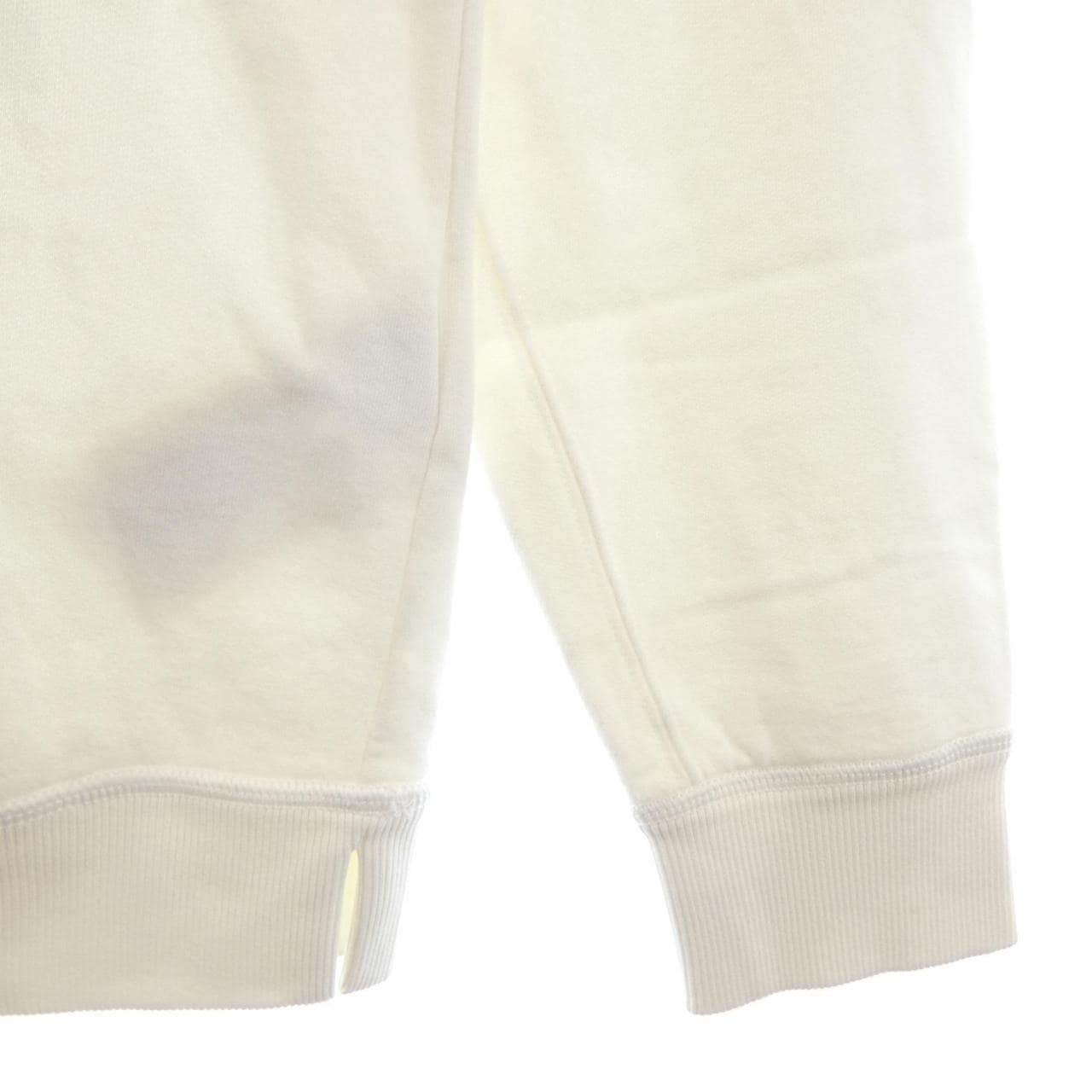 フェンディ FENDI FS7067 A5GM スウェット