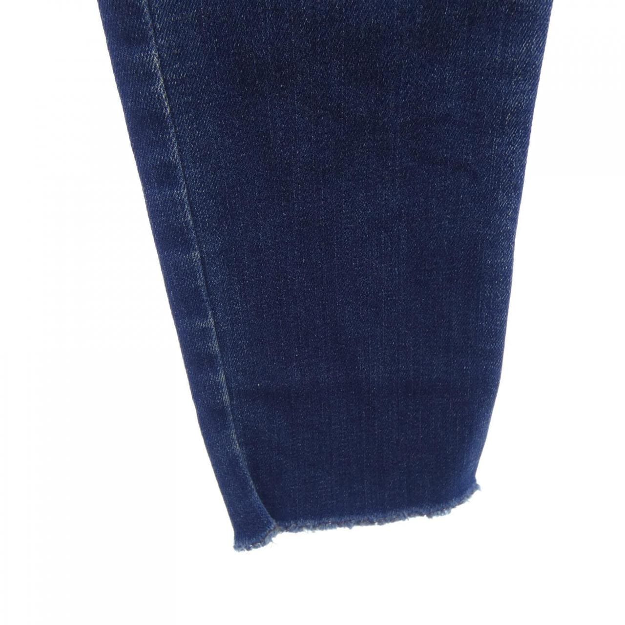 ピーティーゼロチンクエ PT05 ジーンズ