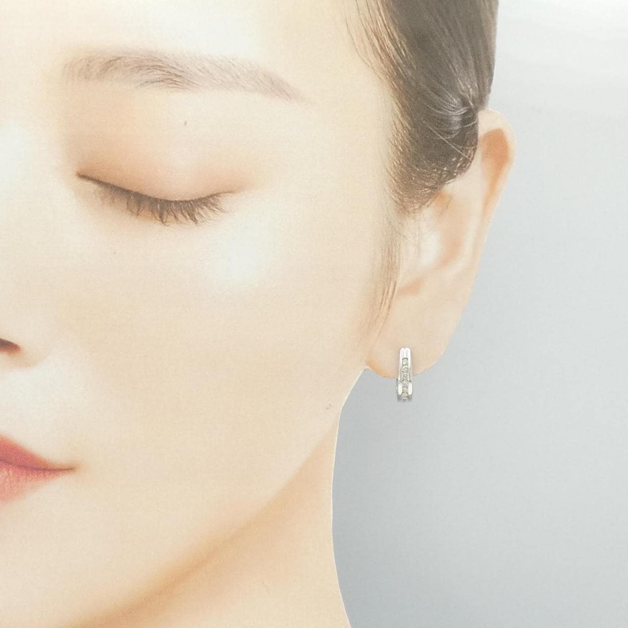 K18WG ダイヤモンド ピアス