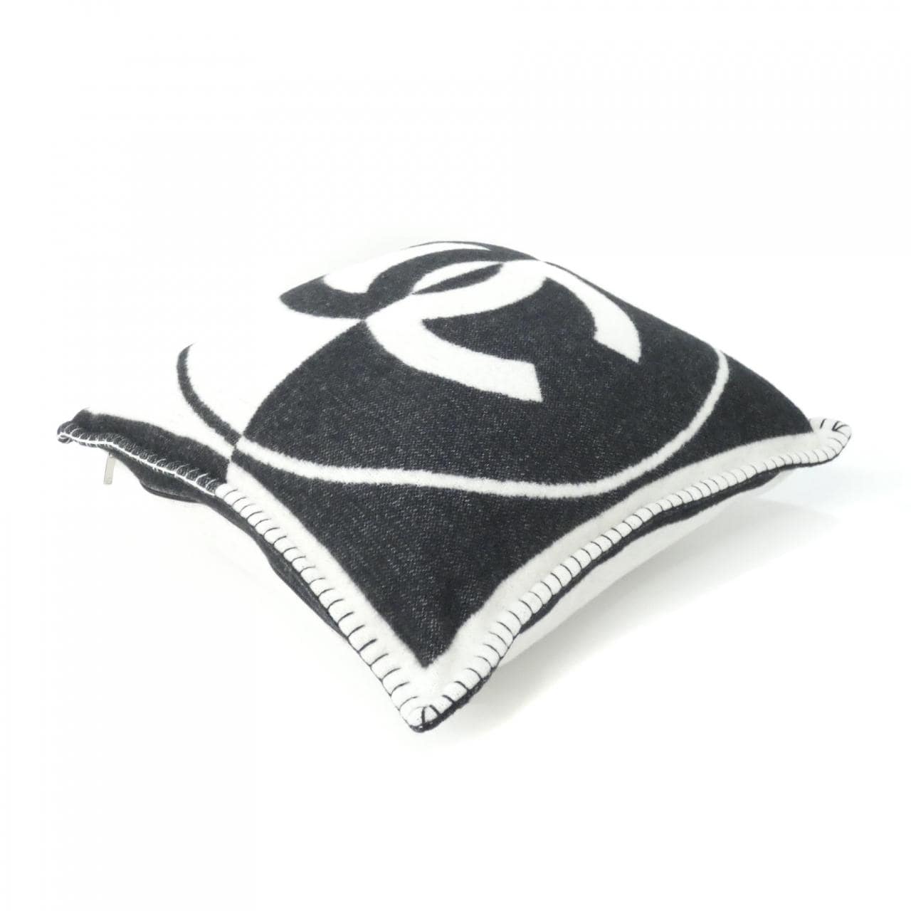 シャネル クッション