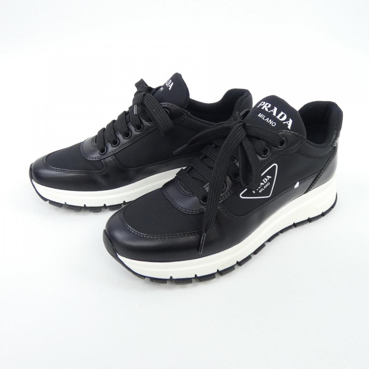 プラダ PRADA エコニール RE-NYLON 1E283N スニーカー