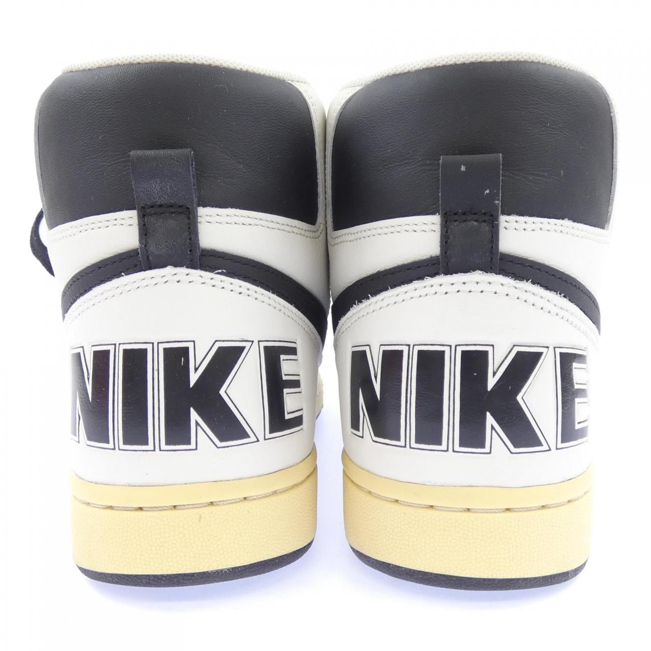 ナイキ NIKE FD0394-030 スニーカー