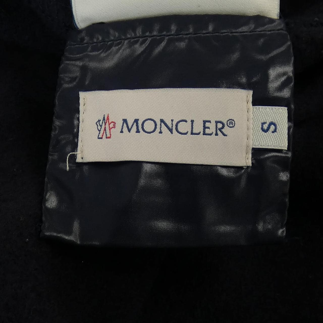 モンクレール MONCLER ダウンジャケット